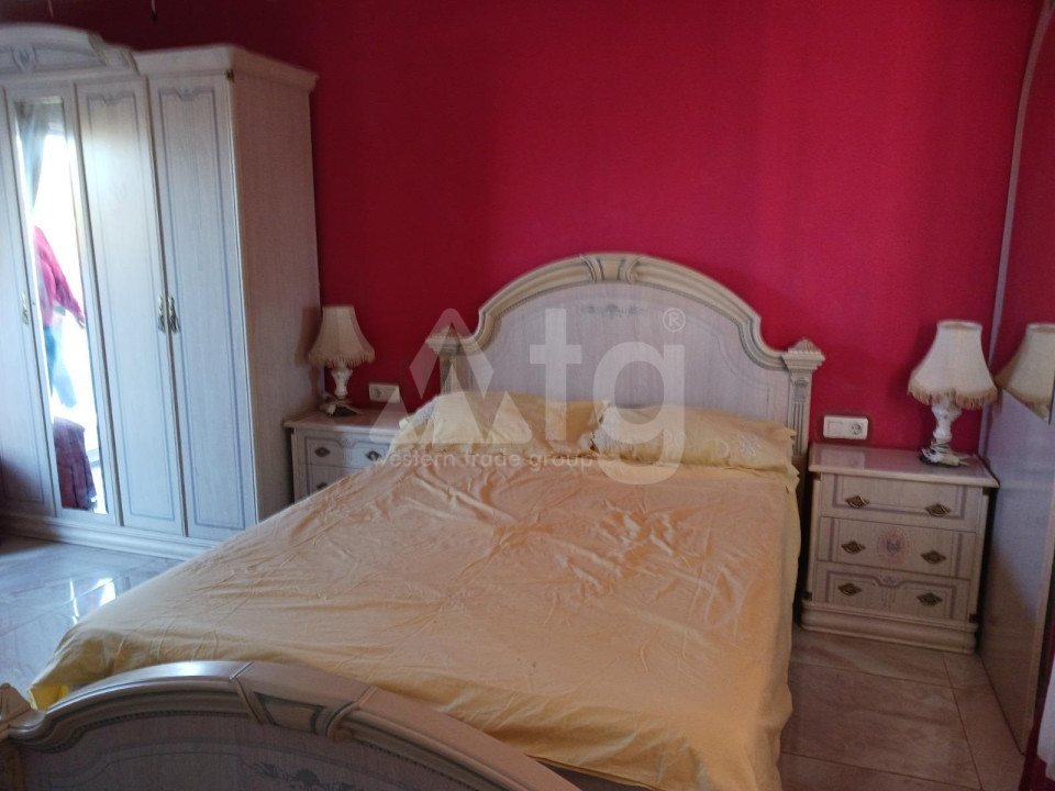 4 bedroom Duplex in Torrevieja - SHL55570 - 13
