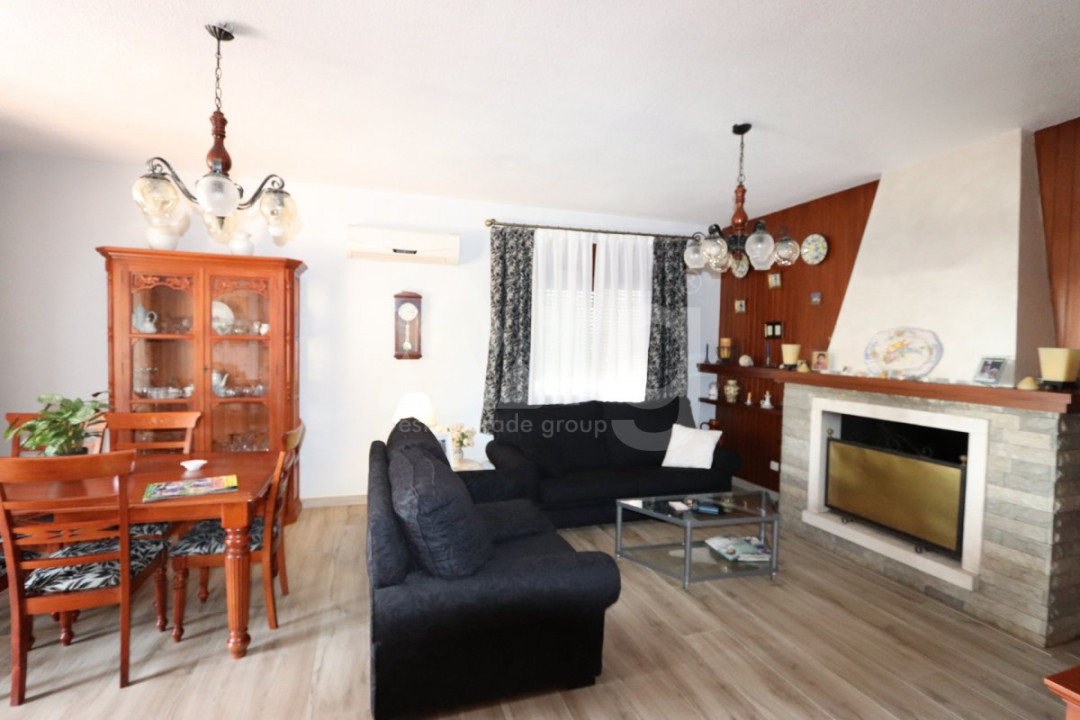 4 bedroom Villa in Dehesa de Campoamor - URE30447 - 5
