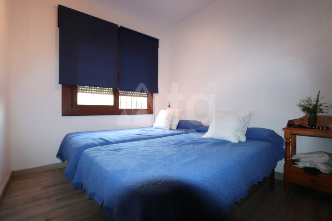 4 bedroom Villa in Dehesa de Campoamor - URE30447 - 9