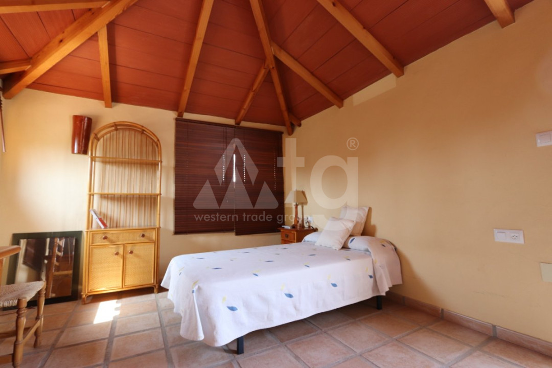 4 bedroom Villa in Dehesa de Campoamor - URE30447 - 10