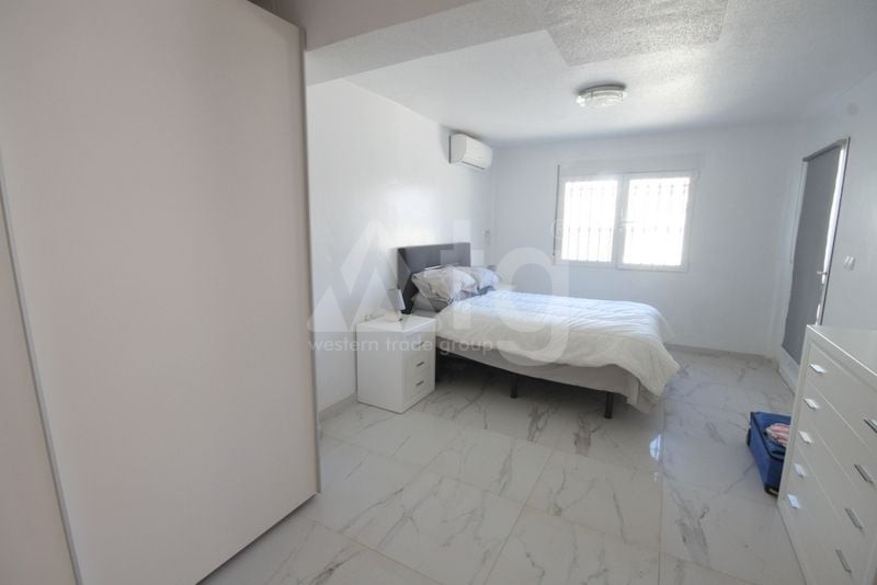 4 bedroom Villa in La Zenia - FU36771 - 17