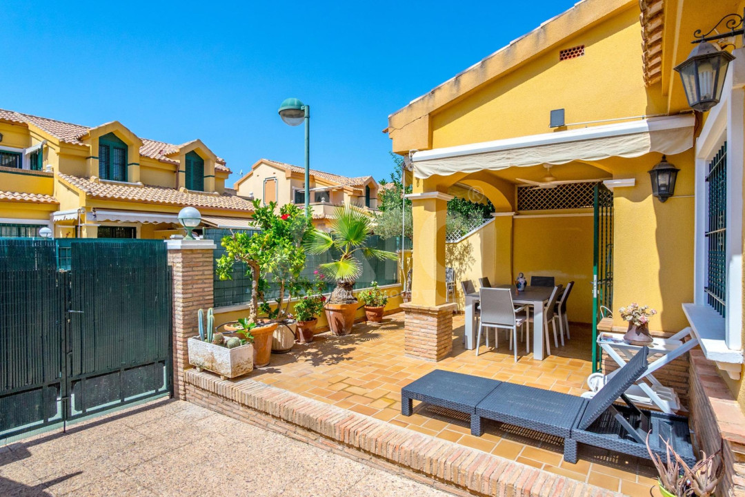 4 bedroom Villa in Orihuela Costa - URE60898 - 27