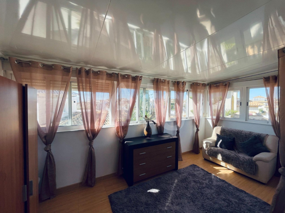 4 bedroom Villa in Playa Flamenca - VRC54811 - 12