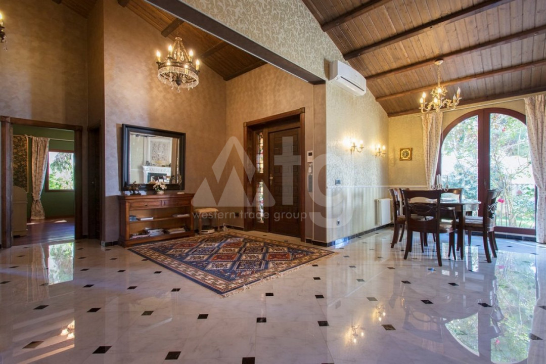 4 bedroom Villa in Punta Prima - URE30449 - 4