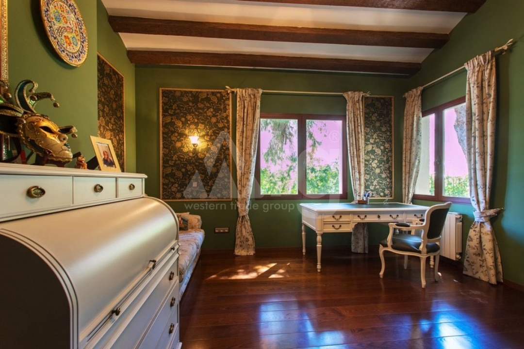 4 bedroom Villa in Punta Prima - URE30449 - 19