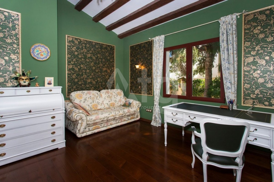 4 bedroom Villa in Punta Prima - URE30449 - 18