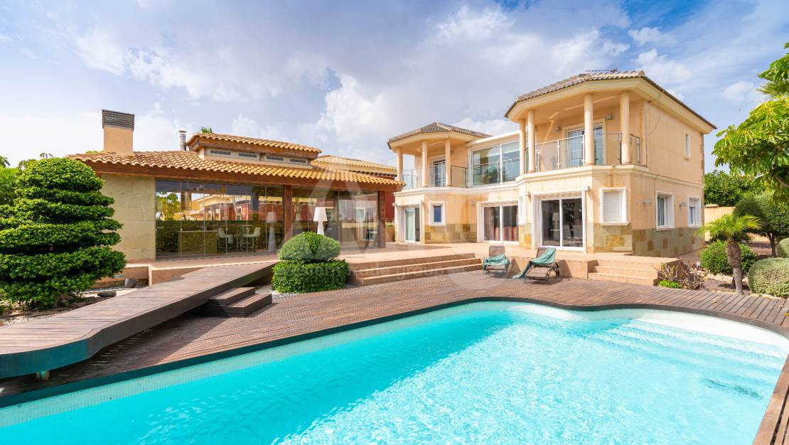 4 bedroom Villa in Torrevieja - HSI62673 - 1