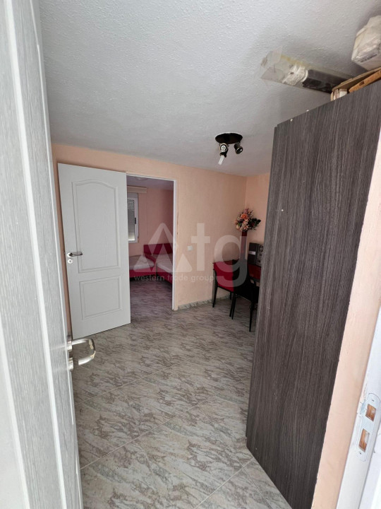 4 bedroom Villa in Torrevieja - SHL49191 - 9