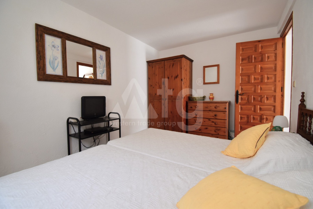4 bedroom Villa in Villamartin - VRE55604 - 16