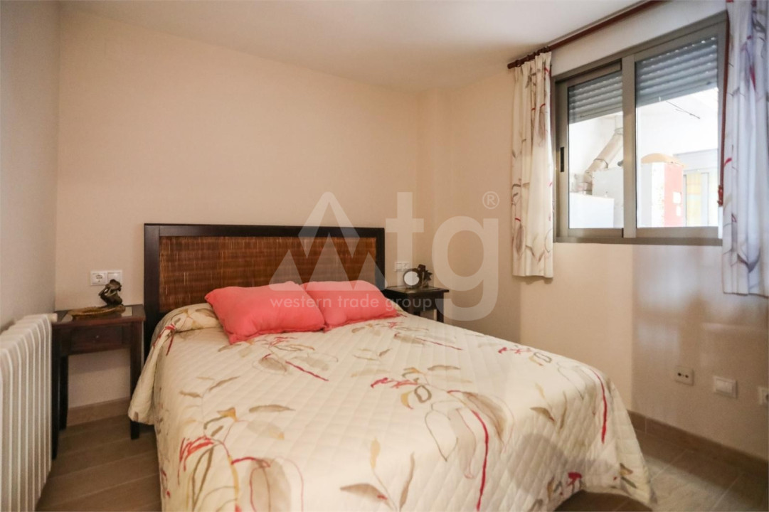 4 Schlafzimmer Appartement in Torrevieja - VRE57130 - 10