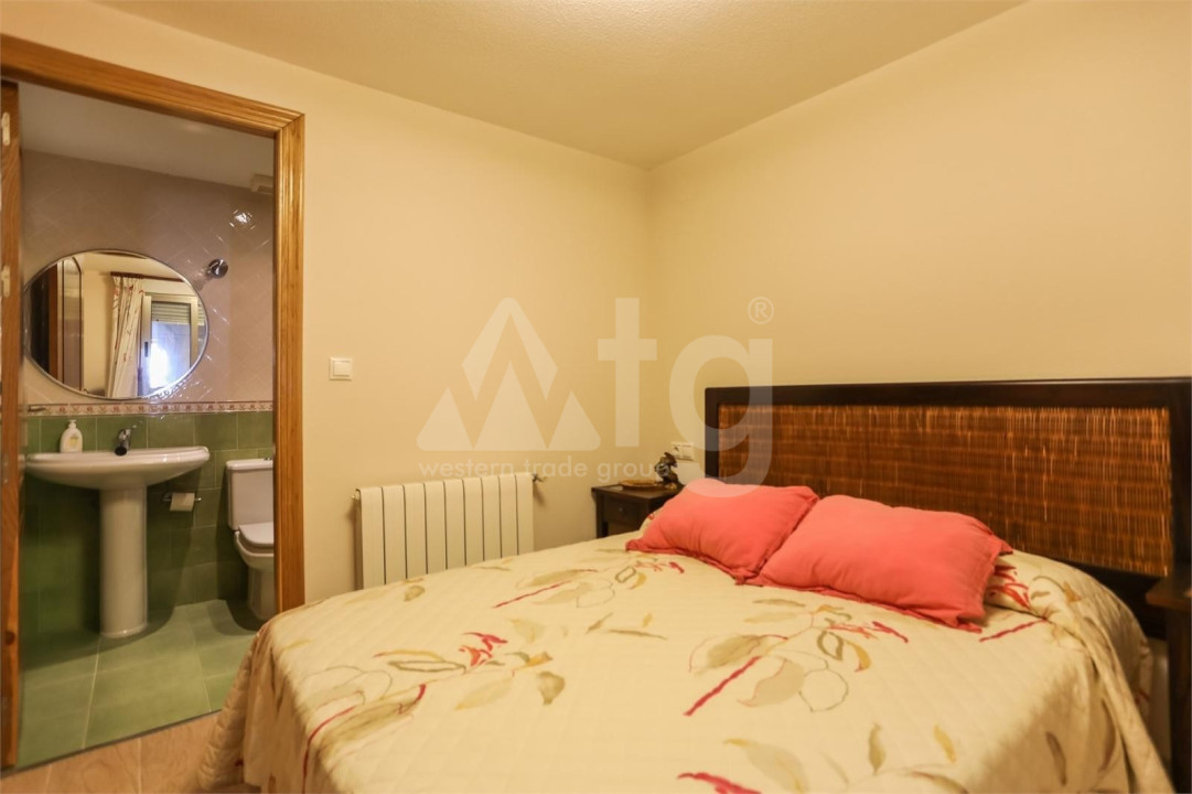 4 Schlafzimmer Appartement in Torrevieja - VRE57130 - 11