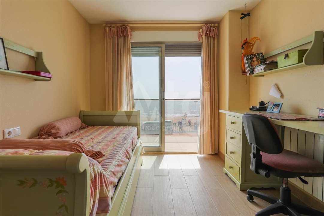 4 Schlafzimmer Appartement in Torrevieja - VRE57130 - 13