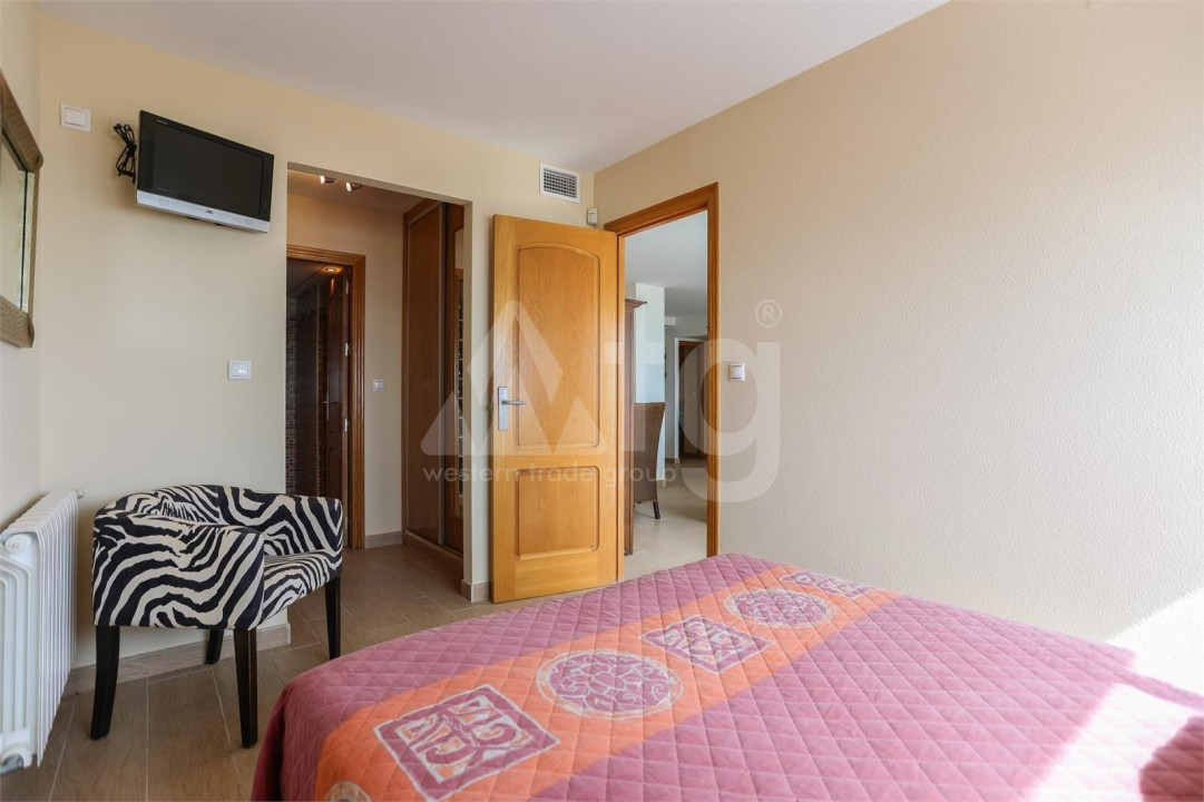 4 Schlafzimmer Appartement in Torrevieja - VRE57130 - 12