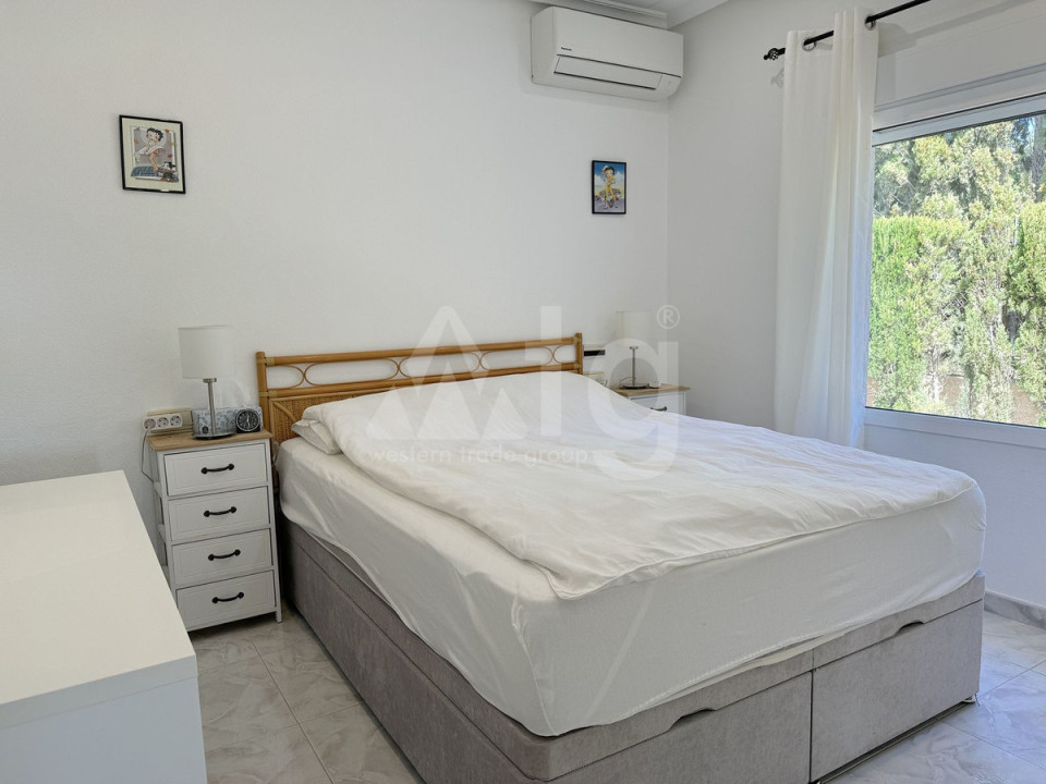 4 Schlafzimmer Villa in Ciudad Quesada - CBL53801 - 16