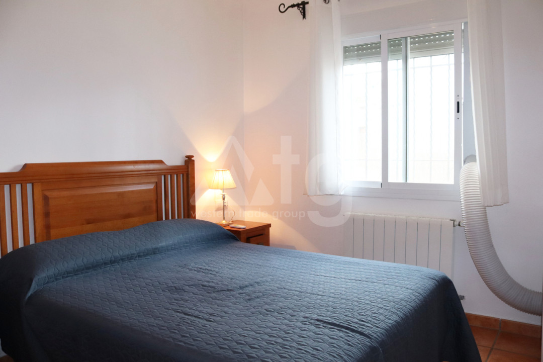 4 Schlafzimmer Villa in Orba - TPT58696 - 16