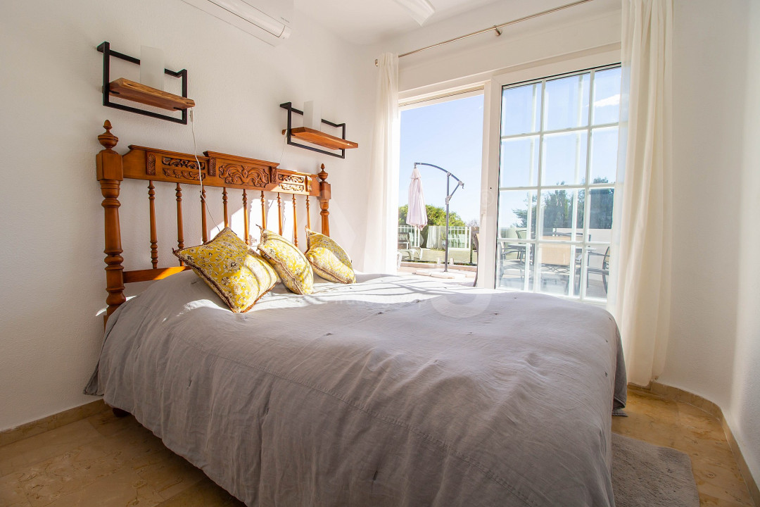 4 Schlafzimmer Villa in Orihuela Costa - OKW58326 - 12