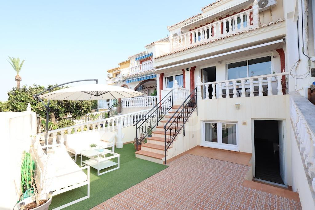 4 Schlafzimmer Villa in Torrevieja - CRR62254 - 1