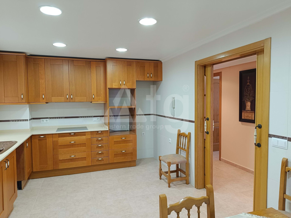 5 bedroom Apartment in Torrevieja - RST53008 - 4