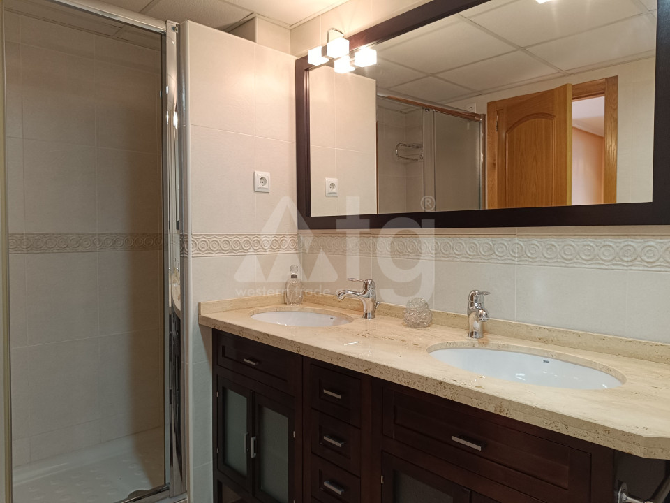 5 bedroom Apartment in Torrevieja - RST53008 - 19