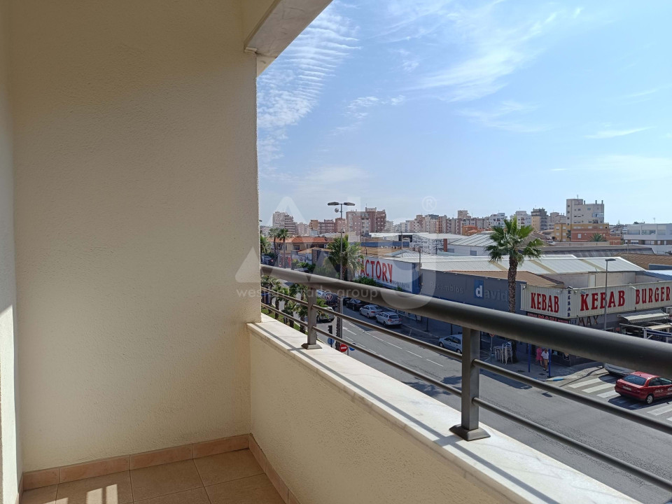 5 bedroom Apartment in Torrevieja - RST53008 - 32