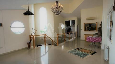 5 bedroom Villa in Alfaz del Pi - ICB55150 - 11