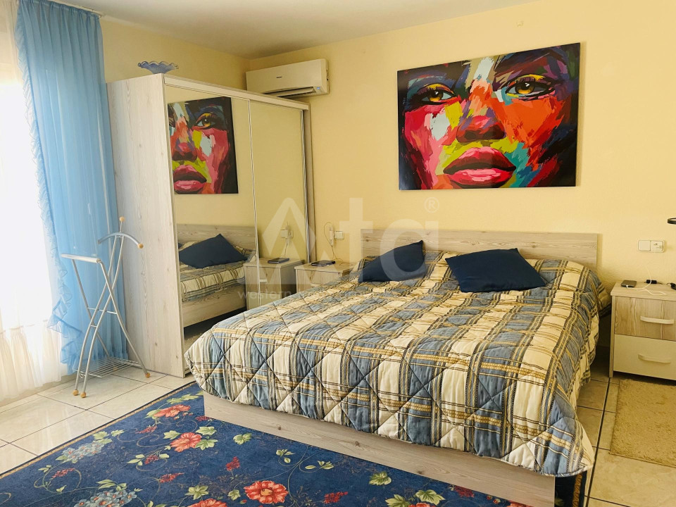 5 bedroom Villa in Altea - SLE52151 - 11