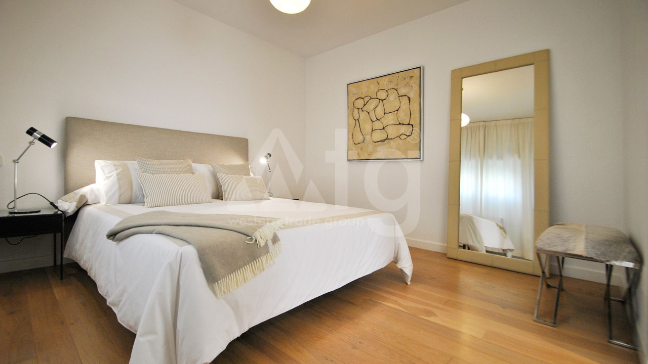 5 bedroom Villa in La Marina - AT54964 - 23
