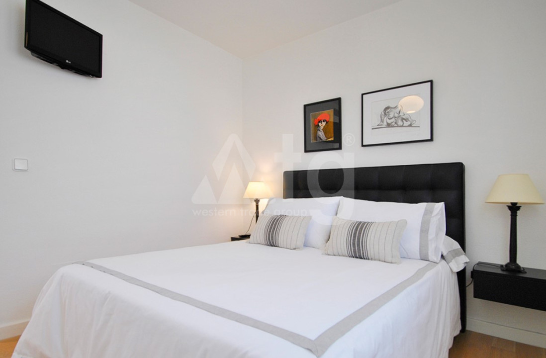 5 bedroom Villa in La Marina - AT54964 - 25