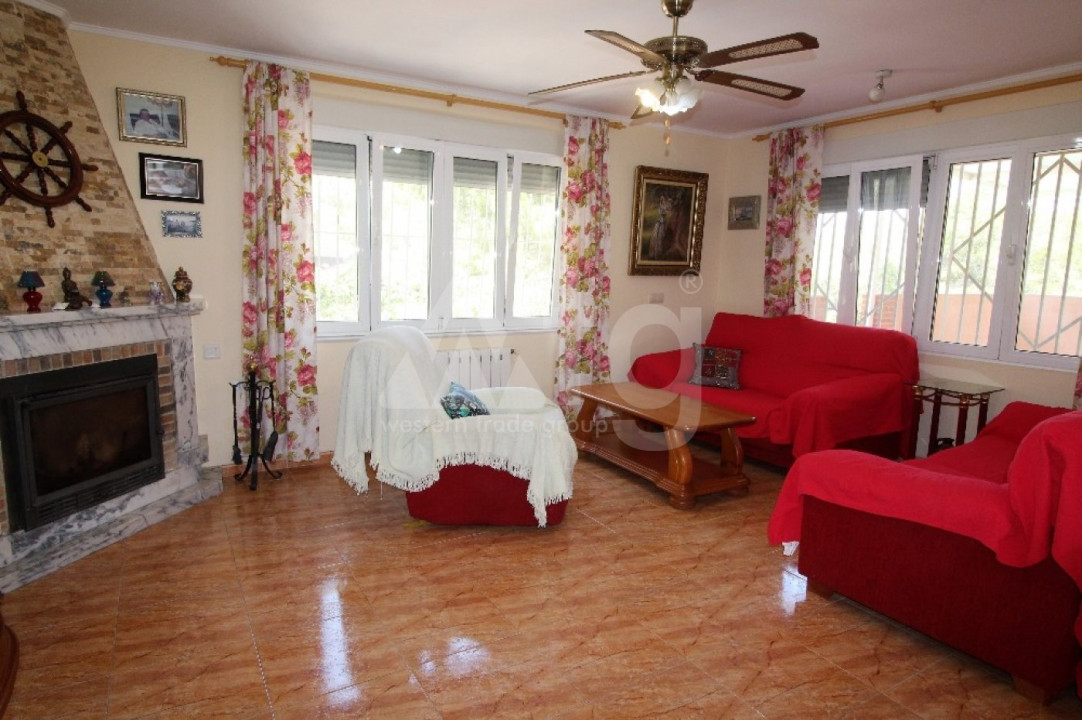 5 bedroom Villa in Los Balcones - RH59002 - 2