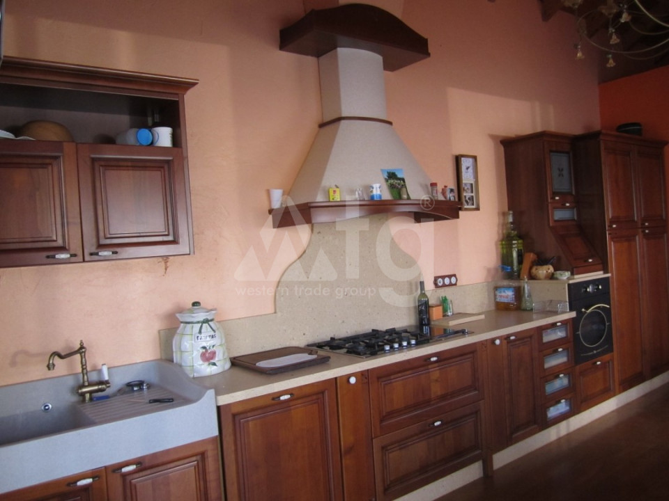 5 bedroom Villa in Los Montesinos - TT49016 - 8