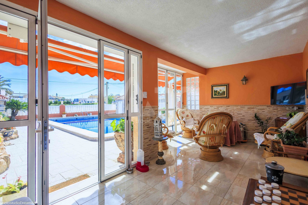 5 bedroom Villa in Orihuela Costa - CBH57044 - 23