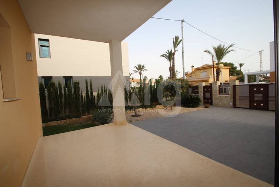 5 bedroom Villa in Orihuela Costa - CRR41160 - 39