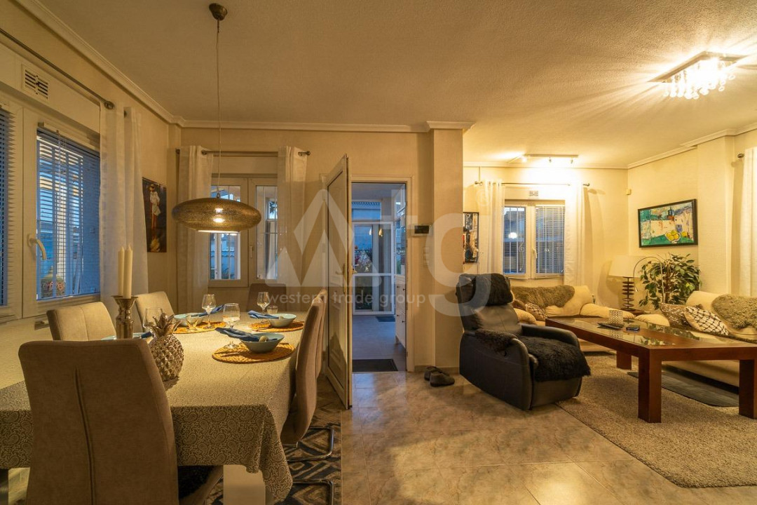 5 bedroom Villa in Playa Flamenca - RPF44948 - 10