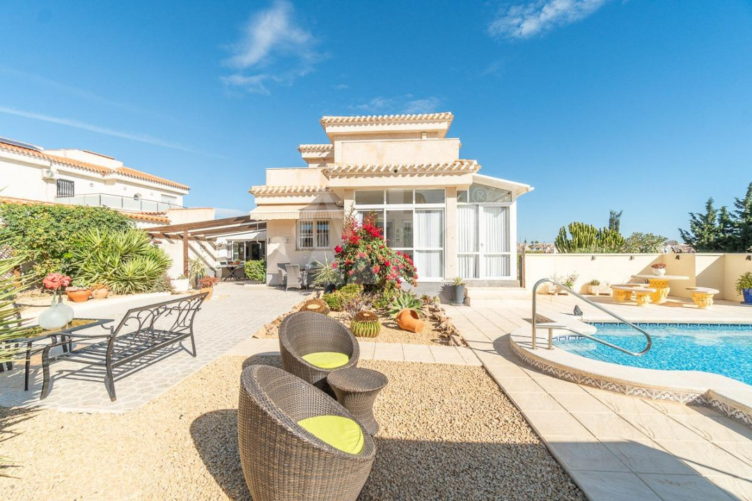 5 bedroom Villa in Playa Flamenca - RPF44948 - 2