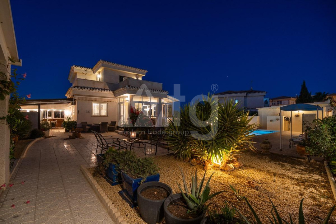 5 bedroom Villa in Playa Flamenca - RPF44948 - 33