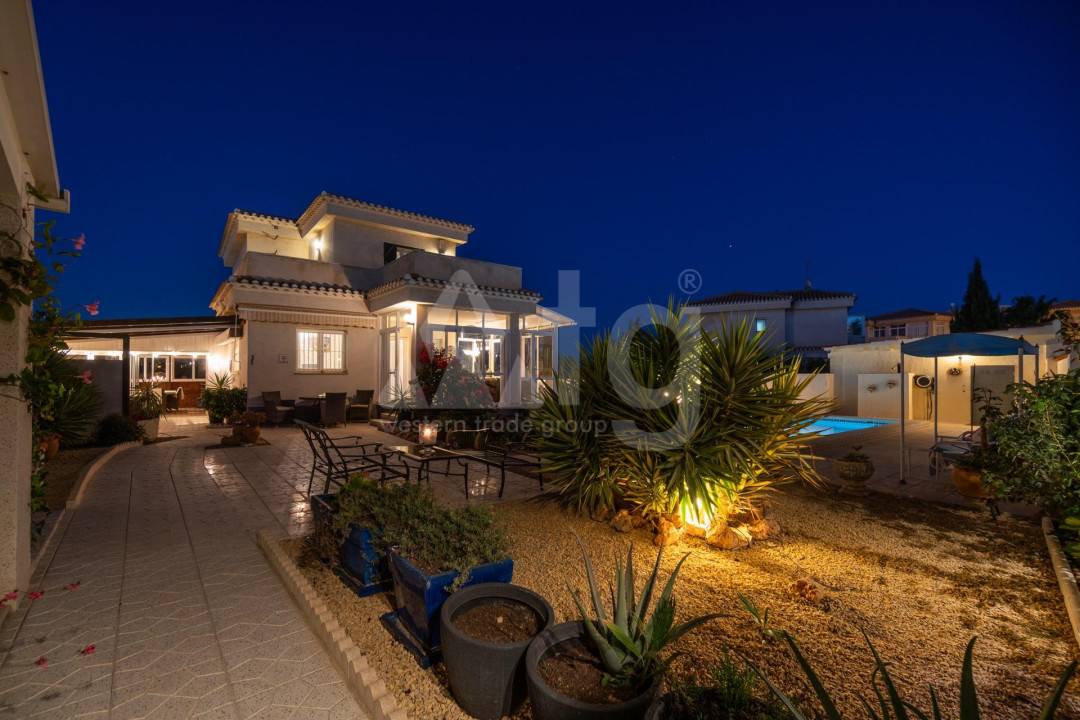 5 bedroom Villa in Playa Flamenca - RPF44948 - 36