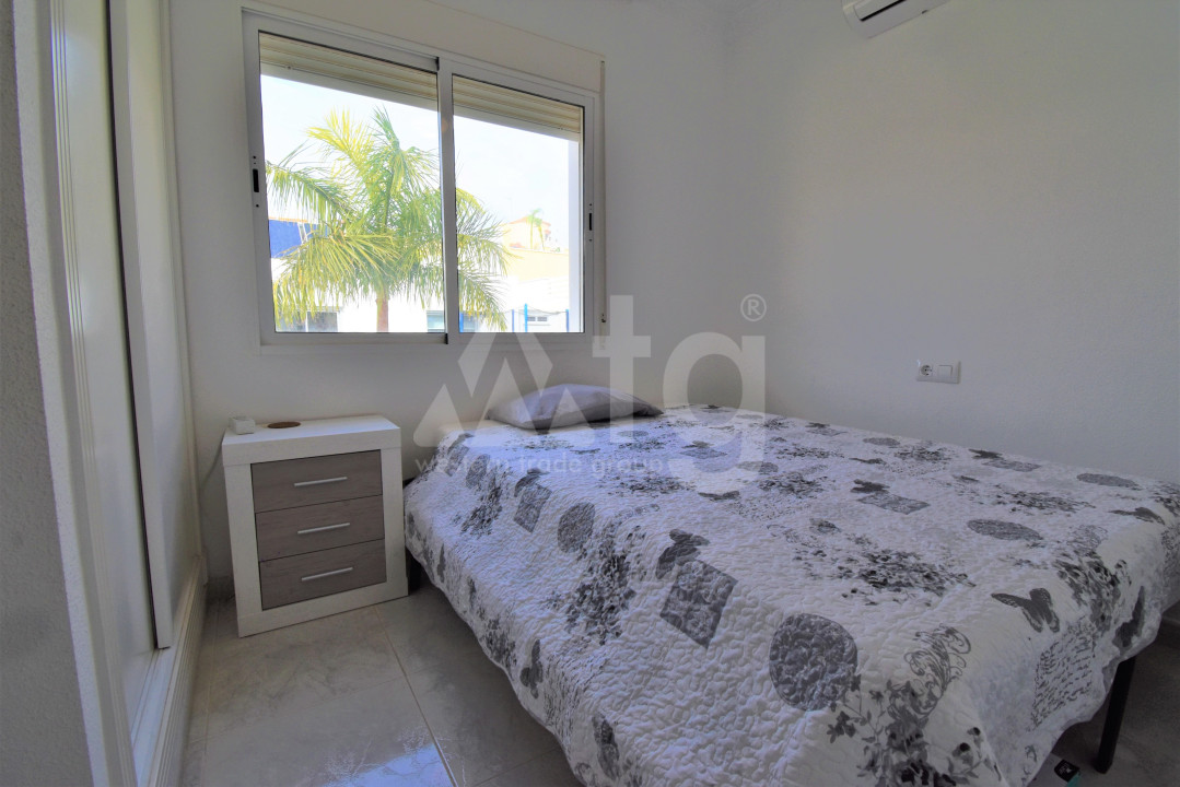 5 bedroom Villa in Villamartin - VRE36829 - 16