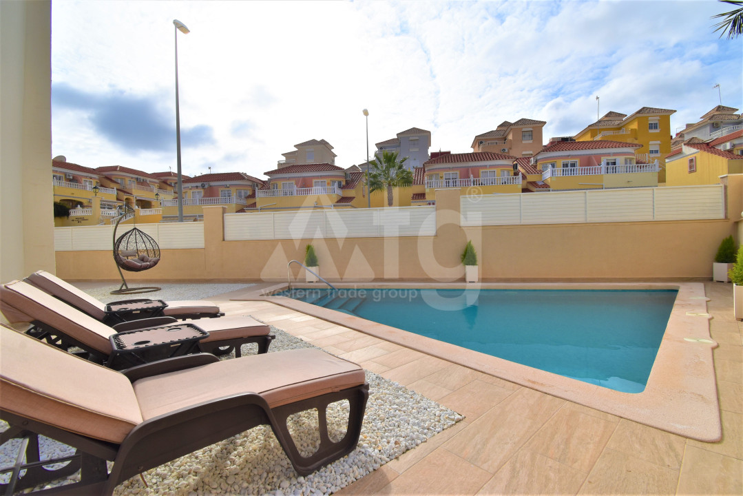 5 bedroom Villa in Villamartin - VRE36829 - 28