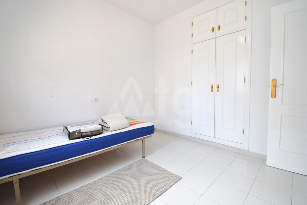 6 bedroom Apartment in Torrevieja - VRE56767 - 23
