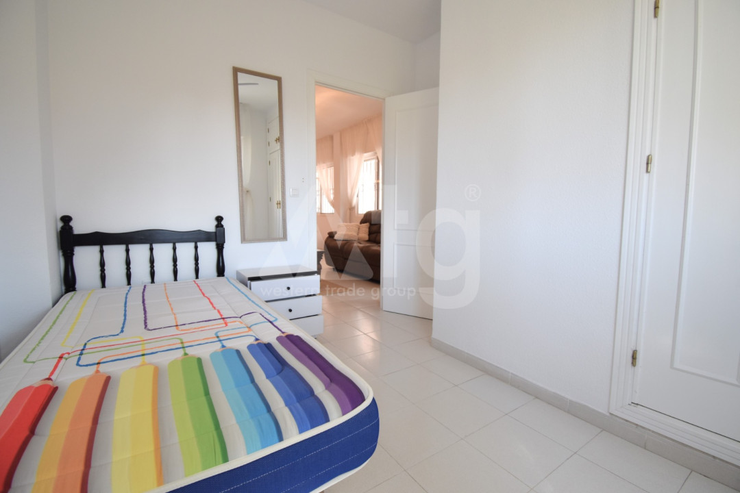6 bedroom Apartment in Torrevieja - VRE56767 - 22