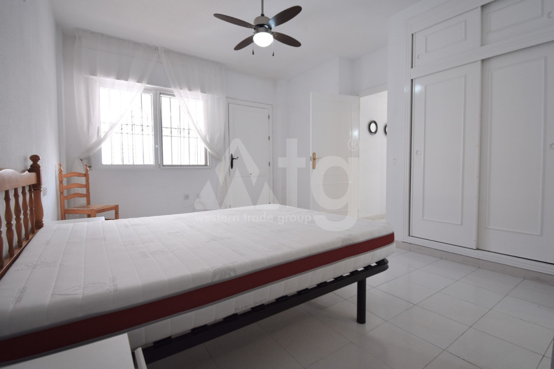 6 bedroom Apartment in Torrevieja - VRE56767 - 19