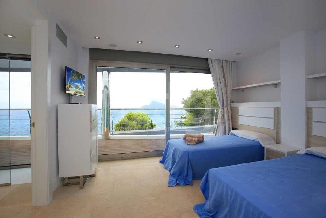 6 bedroom Villa in Altea - CGN46817 - 17