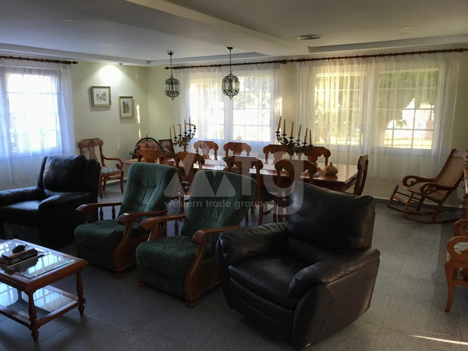 6 bedroom Villa in Cabo Roig - NHP37073 - 4