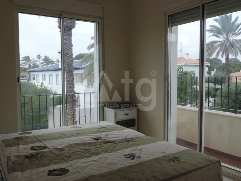 6 bedroom Villa in Cabo Roig - VRE29805 - 9