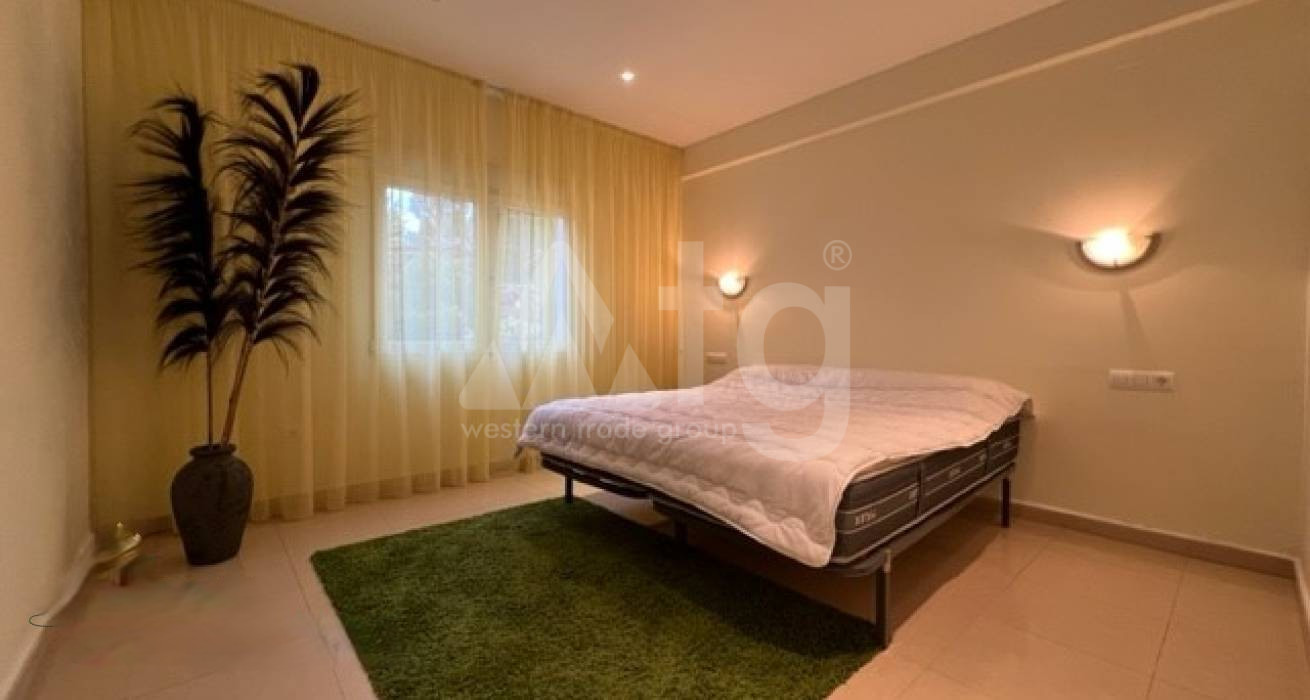 6 bedroom Villa in Javea - RR37039 - 12