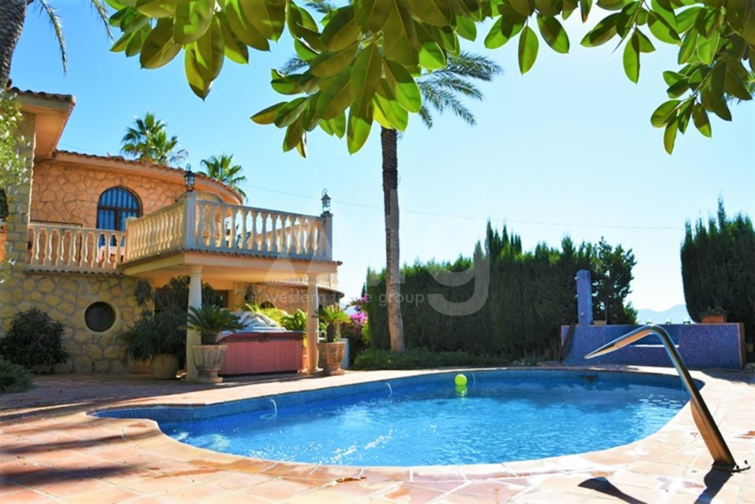 6 bedroom Villa in La Nucia - CAA32345 - 3