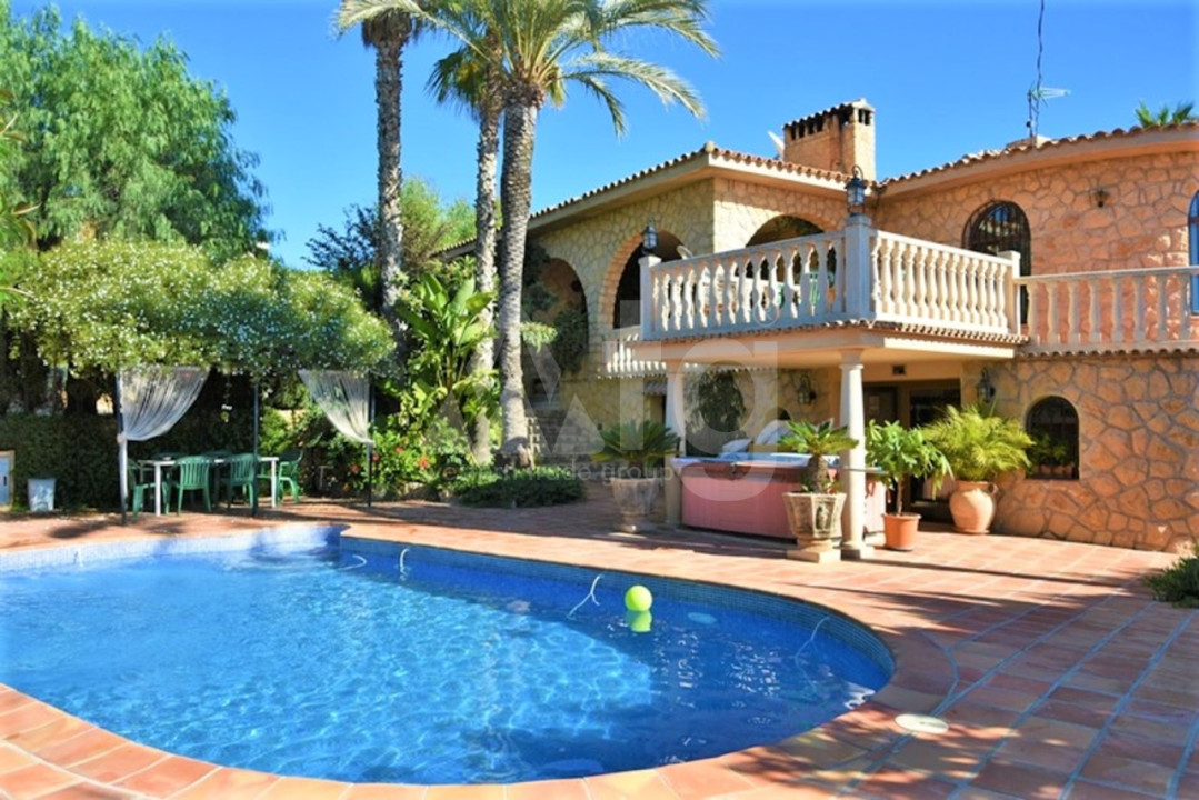 6 bedroom Villa in La Nucia - CAA32345 - 5