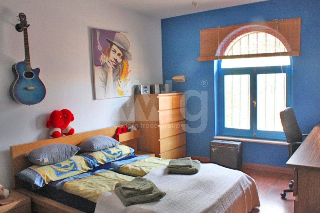 6 bedroom Villa in La Nucia - CAA32345 - 13