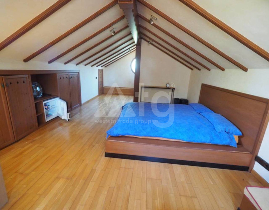 8 bedroom Villa in Elche - CAA32347 - 26
