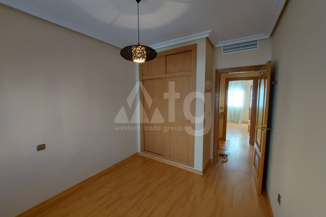 Adosado de 3 habitaciones en Torrevieja - PRS56604 - 18